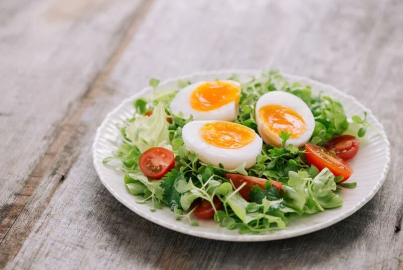 Những điều cần chú ý khi ăn trứng luộc giảm cân