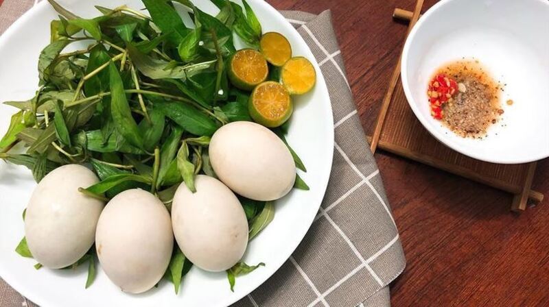 Trứng vịt lộn mang lại nhiều lợi ích tốt cho sức khỏe